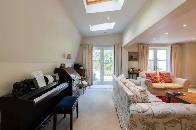 Villa (5 Bedrooms)