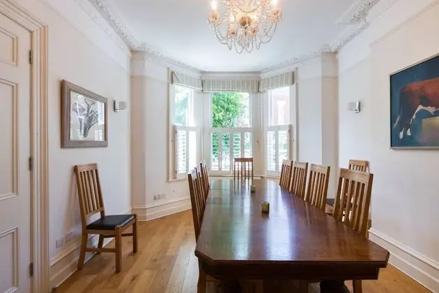 Villa (5 Bedrooms)