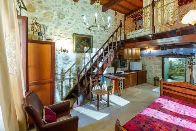 House, 1 Bedroom Yard (Afrodite)