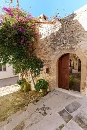 House, 1 Bedroom Yard (Afrodite)
