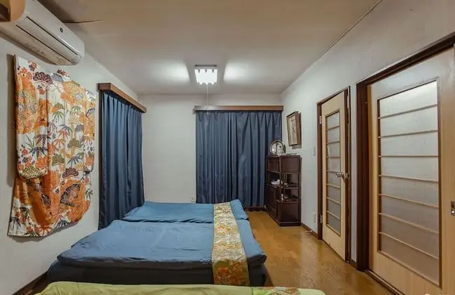 Ev (Private Vacation (Home))
