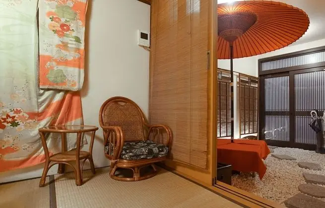 Ev (Private Vacation (Home))