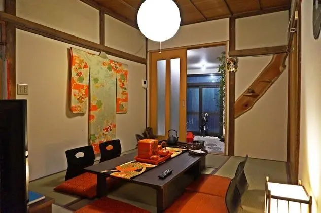 Ev (Private Vacation (Home))