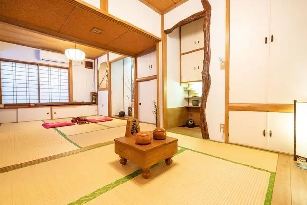 Ev (Private Vacation (Home))