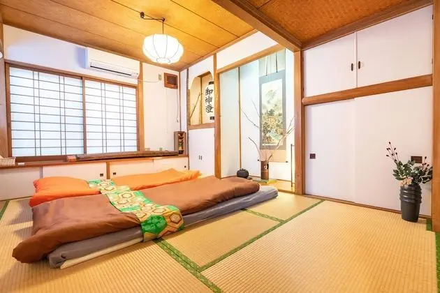 Ev (Private Vacation (Home))