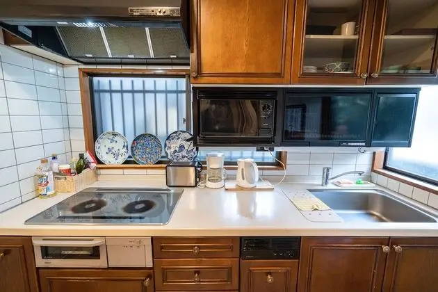 Ev (Private Vacation (Home))