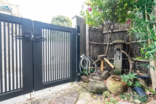 Ev (Private Vacation (Home))