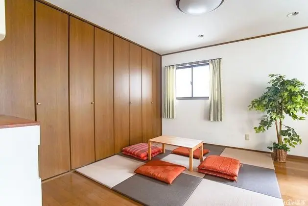 Ev (Private Vacation (Home))