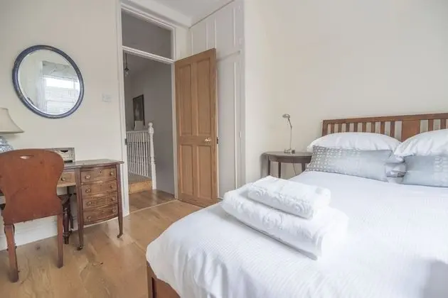 Ev (3 Bedrooms)