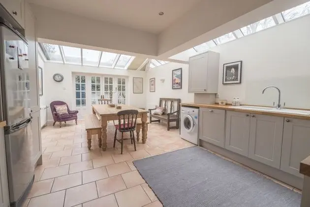Ev (3 Bedrooms)