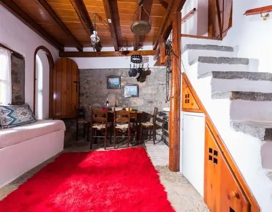 Villa Capacity 3