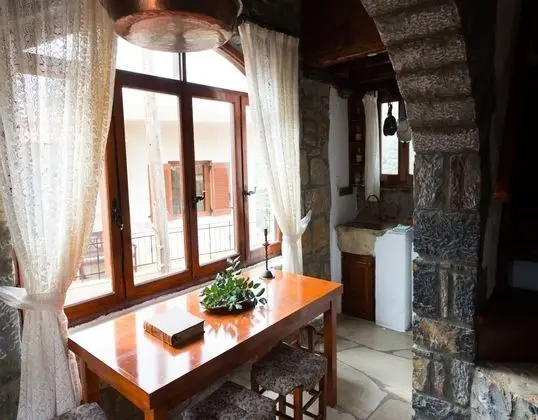 Villa Capacity 4