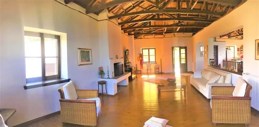 Villa, 4 Yatak Odası, Şömine