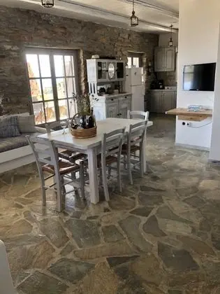 Traditional Villa, 2 Yatak Odası, 2 Banyolu, Denize Bakan