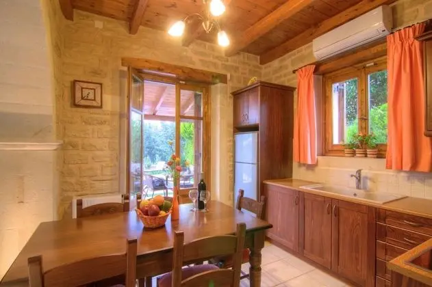 Villa, 3 Yatak Odası, Sıcak Su Havuzu