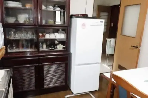 Basic Ev, Sigara İçilmez