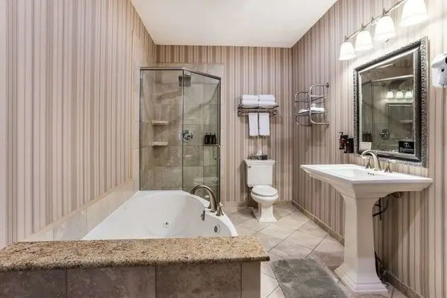 Süit, 1 En Büyük (King) Boy Yatak, Sigara İçilmez, Balkon