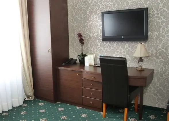 Comfort Tek Büyük veya İki Ayrı Yataklı Oda