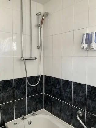 Family Stüdyo, Banyolu/Duşlu
