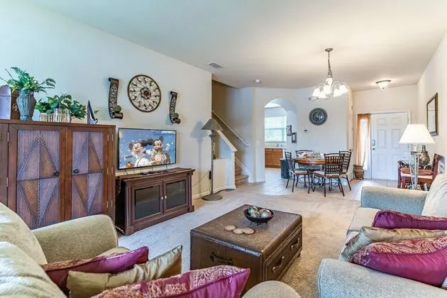 Apart Daire (2633 Trafalgar Village)