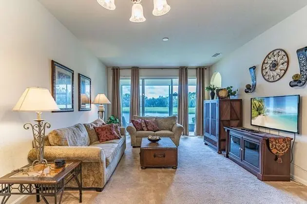 Apart Daire (2633 Trafalgar Village)