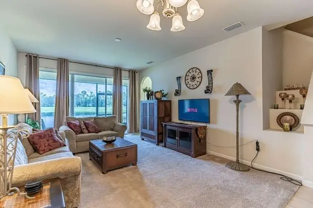 Apart Daire (2633 Trafalgar Village)