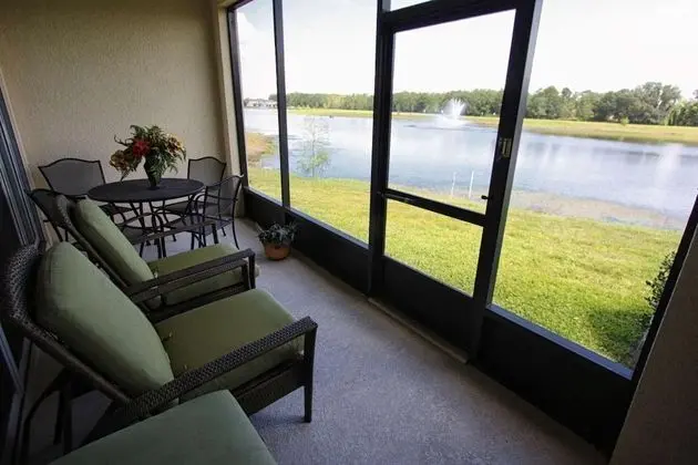 Apart Daire (2633 Trafalgar Village)