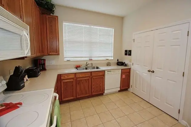 Apart Daire (2633 Trafalgar Village)