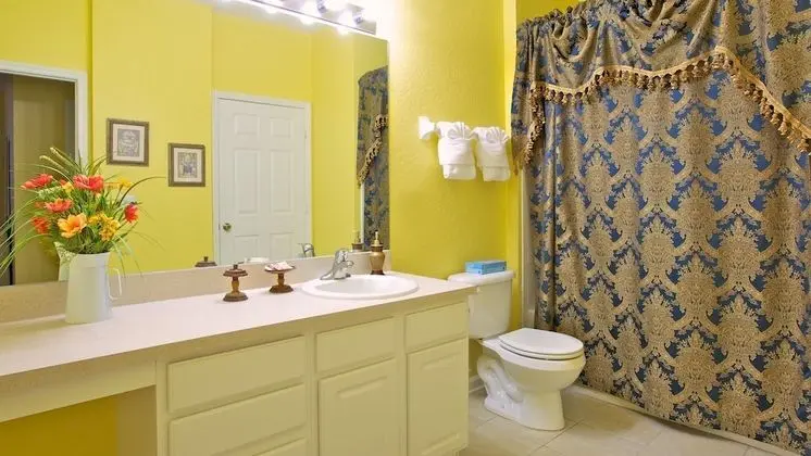 Executive 3 Bedroom Villa with Pool Access