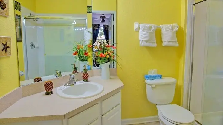 Executive 3 Bedroom Villa with Pool Access