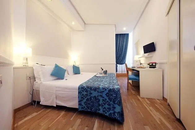 Tek Büyük Yataklı Oda