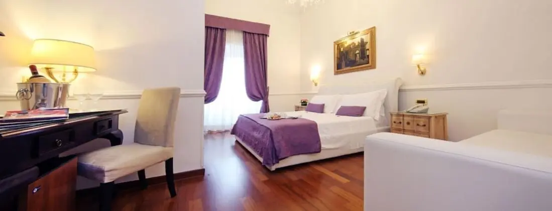 Tek Büyük Yataklı Oda