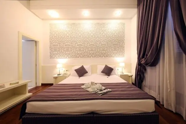 Tek Büyük Yataklı Oda