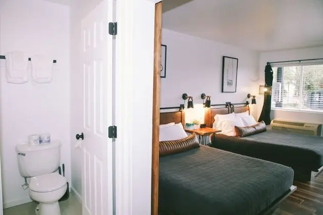 Double Queen Upstairs