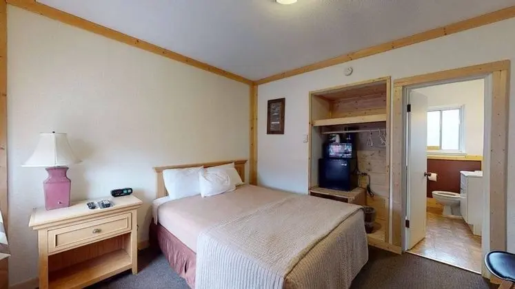 Standard Oda, 1 Büyük (Queen) Boy Yatak, Sigara İçilmez