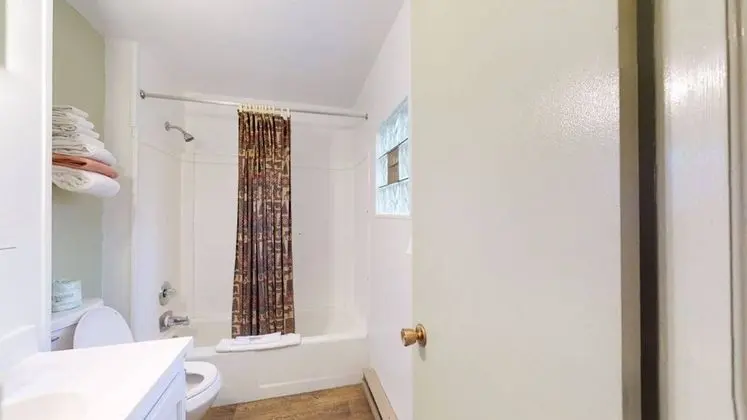 Standard Oda, 1 Büyük (Queen) Boy Yatak, Sigara İçilmez