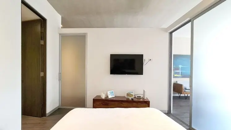 One Bedroom Apartment #1