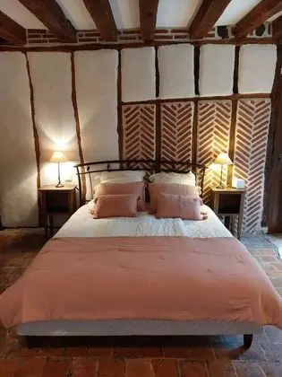 Üç Kişilik Oda (Chez Flora)