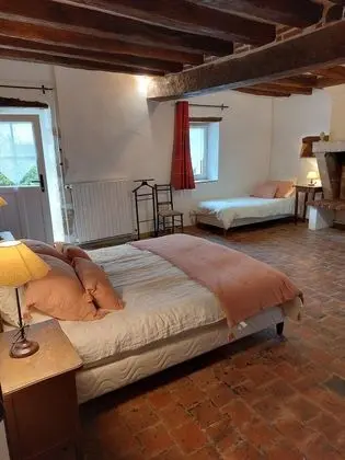 Üç Kişilik Oda (Chez Flora)