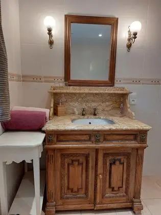 Üç Kişilik Oda (Chez Flora)