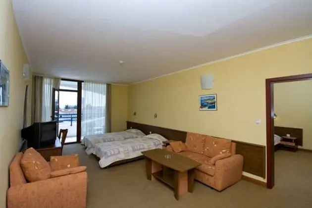 Comfort Tek Büyük Yataklı Oda, 2 Çift Kişilik Yatak, Balkon