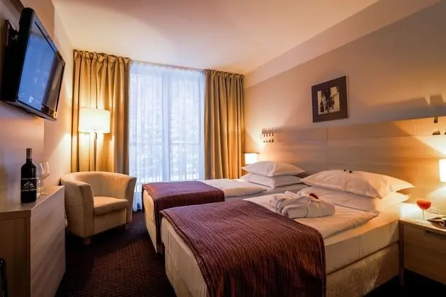 Tek Büyük veya İki Ayrı Yataklı Oda