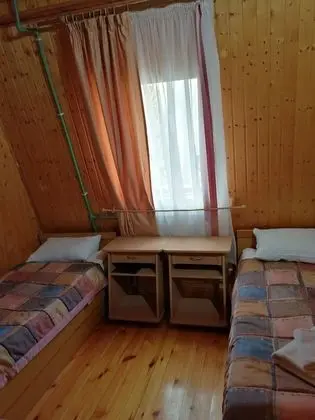Standard Tek Büyük veya İki Ayrı Yataklı Oda (2)