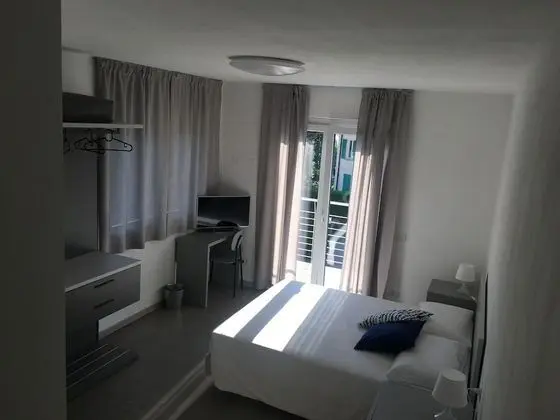 Dört Kişilik Oda, Balkon, Göl Manzaralı