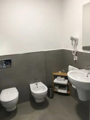 Dört Kişilik Oda, Balkon, Göl Manzaralı