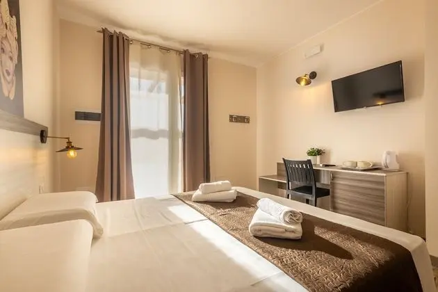 Tek Büyük Yataklı Oda