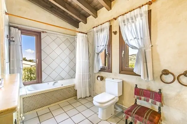 Villa, 4 Yatak Odası, Sigara İçilebilir, Kişiye Özel Havuzlu