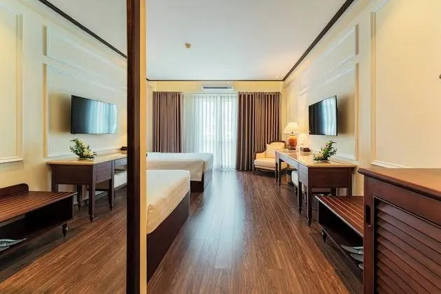 Deluxe Tek Büyük veya İki Ayrı Yataklı Oda, Şehir Manzaralı