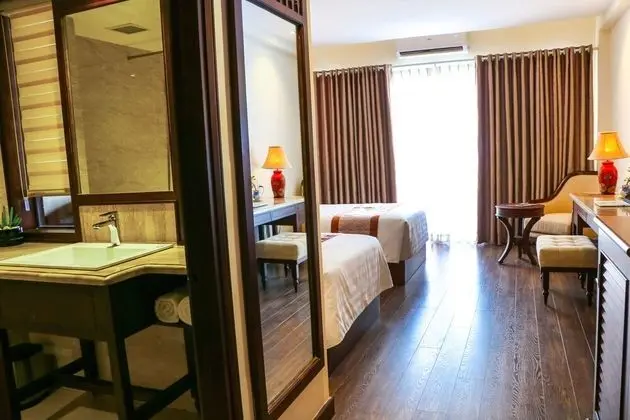 Deluxe Tek Büyük veya İki Ayrı Yataklı Oda, Şehir Manzaralı