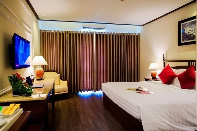 Deluxe Tek Büyük veya İki Ayrı Yataklı Oda, Şehir Manzaralı